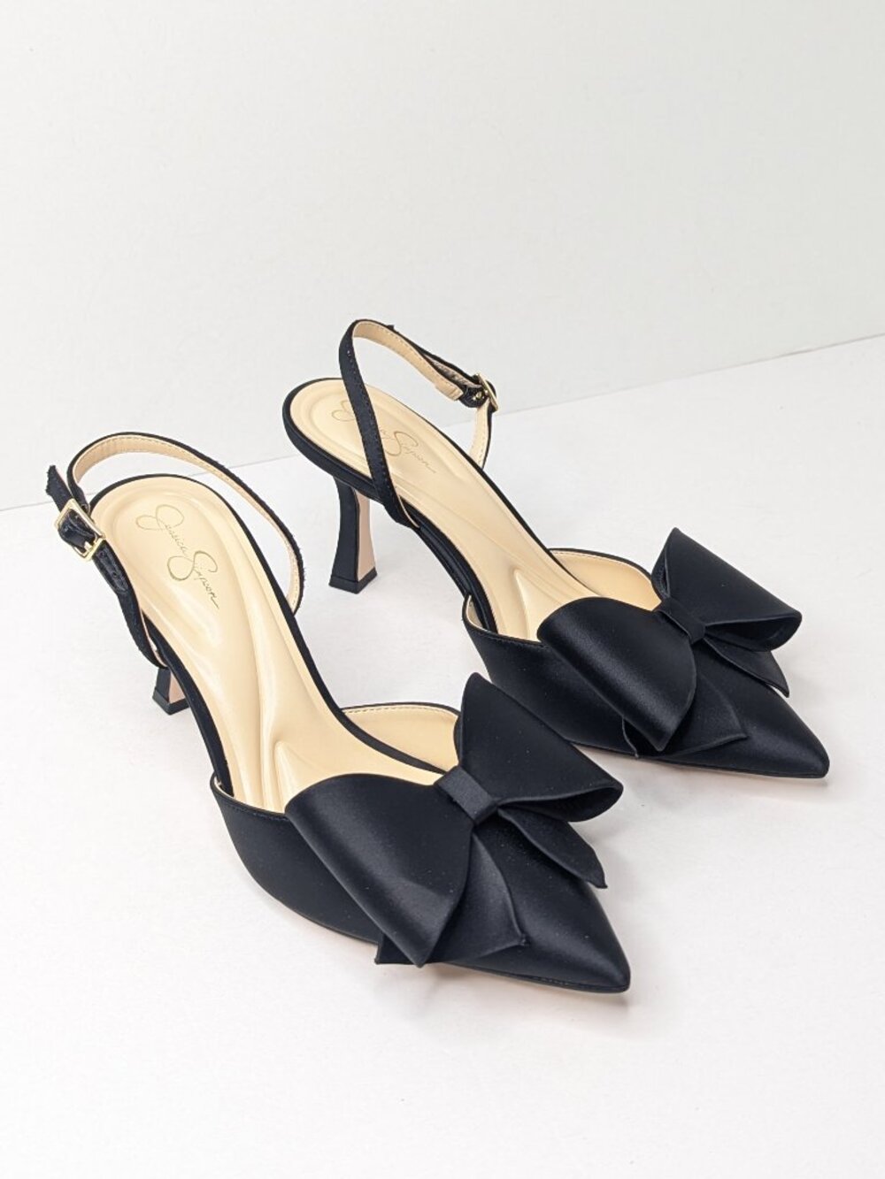 Jessica Simpson Fenrah Bow Pumps Blak Satin Womens 7.5